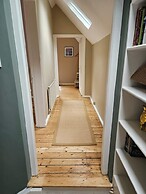 Cosy Cottage Retreat Next to Famous White Horse!