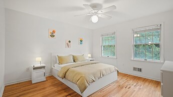 Enchanting Paradise With Pool & Hot Tub 4 Bedroom Home by RedAwning