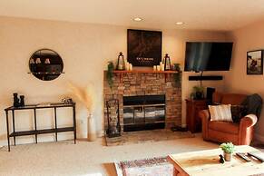 Rustic 1br Condo In Gatlinburg 1 Bedroom Apts by RedAwning