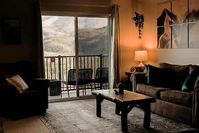 Rustic 1br Condo In Gatlinburg 1 Bedroom Apts by RedAwning