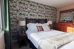 Rustic 1br Condo In Gatlinburg 1 Bedroom Apts by RedAwning