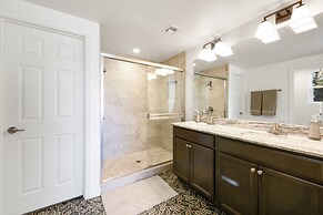 Breezy Pines Getaway 3 Bedroom Home by RedAwning