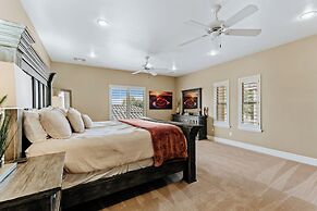 Luxury Retreat With Heated Pool & Hidden Game Room 6 Bedroom Home by R