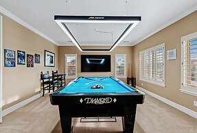 Luxury Retreat With Heated Pool & Hidden Game Room 6 Bedroom Home by R