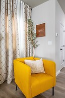 Charming Retreat: Cozy & Stylish Home 4 Bedroom Home