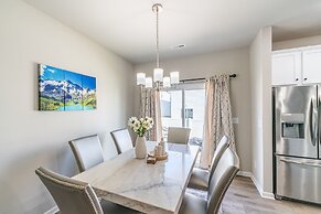 Charming Retreat: Cozy & Stylish Home 4 Bedroom Home