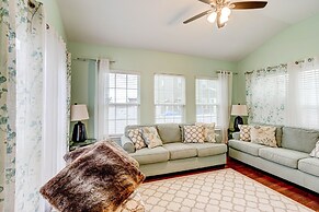 A Spacious Haven For Ultimate Comfort 3 Bedroom Home by RedAwning