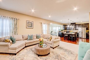 A Spacious Haven For Ultimate Comfort 3 Bedroom Home by RedAwning