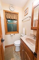 Champion Charmer Spacious Backyard W/ Grill 3 Bedroom Home