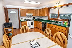 The Valley Home 2 Bedroom Home by RedAwning