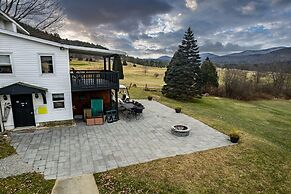 The Valley Home 2 Bedroom Home by RedAwning