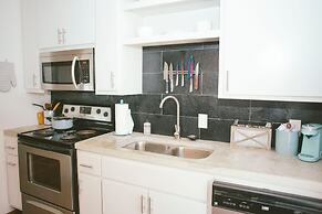 The Knotty Mermaid 2br Home In Galveston 2 Bedroom Home by RedAwning