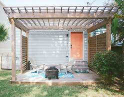 The Knotty Mermaid 2br Home In Galveston 2 Bedroom Home by RedAwning