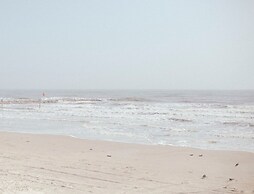 The Knotty Mermaid 2br Home In Galveston 2 Bedroom Home by RedAwning