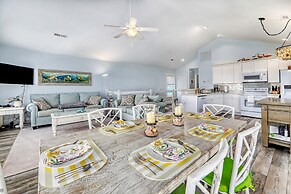 Beach Bliss: 4br Beach Access Kayak Wi-fi 4 Bedroom Home by RedAwning
