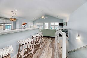 Beach Bliss: 4br Beach Access Kayak Wi-fi 4 Bedroom Home by RedAwning