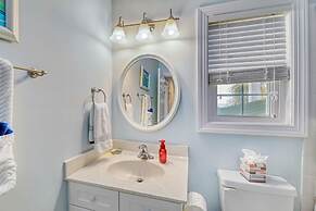 Beach Bliss: 4br Beach Access Kayak Wi-fi 4 Bedroom Home by RedAwning