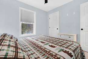 Unwind At Our Beautiful Sanctuary Scenic Views 3 Bedroom Home by RedAw