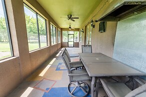 Chic Renovated Oasis: Disney & Universal Nearby 4 Bedroom Home by RedA