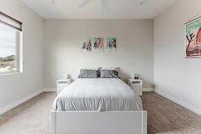 Vista Grande 4 Bedroom Home by RedAwning