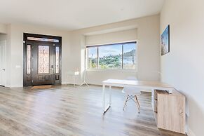 Vista Grande 4 Bedroom Home by RedAwning