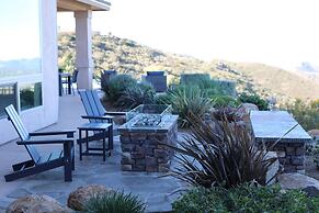 Vista Grande 4 Bedroom Home by RedAwning