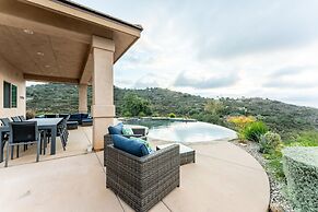 Vista Grande 4 Bedroom Home by RedAwning