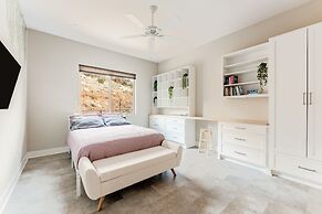 Vista Grande 4 Bedroom Home by RedAwning