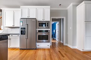 Spacious Home In Five Points Close To Downtown 5 Bedroom Home by RedAw