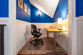 Spacious Home In Five Points Close To Downtown 5 Bedroom Home by RedAw