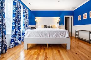 Spacious Home In Five Points Close To Downtown 5 Bedroom Home by RedAw