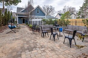 Spacious Home In Five Points Close To Downtown 5 Bedroom Home by RedAw
