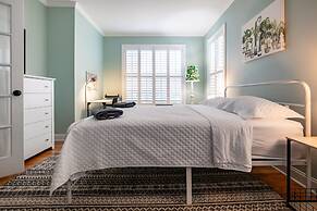 Spacious Home In Five Points Close To Downtown 5 Bedroom Home by RedAw