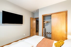 Luxury Home Reading & Game Room Outdoor Dining 3 Bedroom Home by RedAw