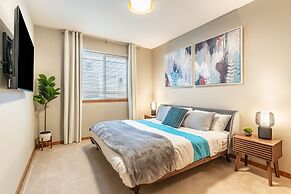 Luxury Home Reading & Game Room Outdoor Dining 3 Bedroom Home by RedAw