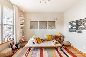 Luxury Home Reading & Game Room Outdoor Dining 3 Bedroom Home by RedAw