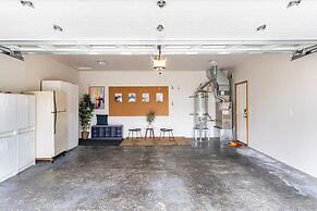 Luxury Home Reading & Game Room Outdoor Dining 3 Bedroom Home by RedAw