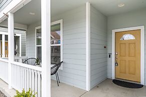 Luxury Home Reading & Game Room Outdoor Dining 3 Bedroom Home by RedAw