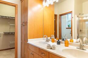 Luxury Home Reading & Game Room Outdoor Dining 3 Bedroom Home by RedAw