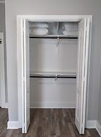 Quaint Hideaway In The Heart Of Clayton 3 Bedroom Home by RedAwning