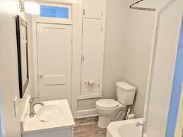 Quaint Hideaway In The Heart Of Clayton 3 Bedroom Home by RedAwning