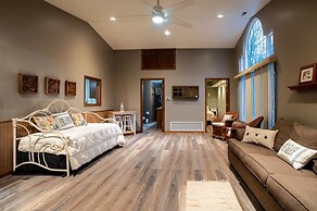 Waterfront Cottage In Michigan By S&s Properties 3 Bedroom Cabin