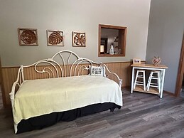 Waterfront Cottage In Michigan By S&s Properties 3 Bedroom Cabin