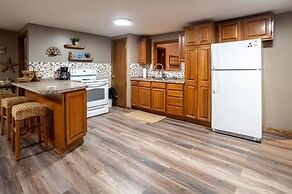 Waterfront Cottage In Michigan By S&s Properties 3 Bedroom Cabin