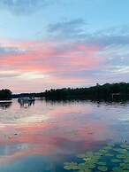 Waterfront Cottage In Michigan By S&s Properties 3 Bedroom Cabin