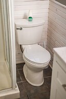 Waterfront Cottage In Michigan By S&s Properties 3 Bedroom Cabin