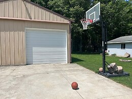 Waterfront Cottage In Michigan By S&s Properties 3 Bedroom Cabin