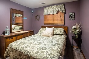 Waterfront Cottage In Michigan By S&s Properties 3 Bedroom Cabin