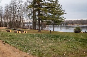 Waterfront Cottage In Michigan By S&s Properties 3 Bedroom Cabin