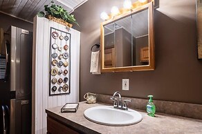 Waterfront Cottage In Michigan By S&s Properties 3 Bedroom Cabin